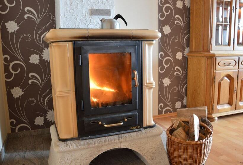 Luxurious Farmhouse Near The Ski Area