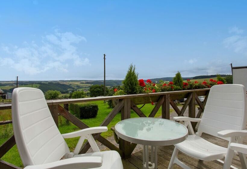 Luxurious Farmhouse Near The Ski Area