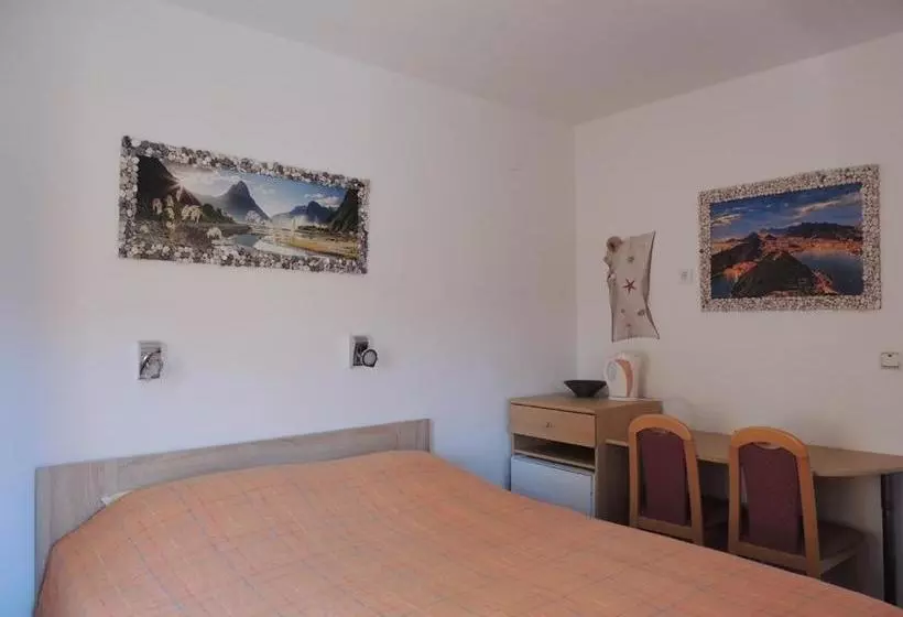 Apartments Mijic