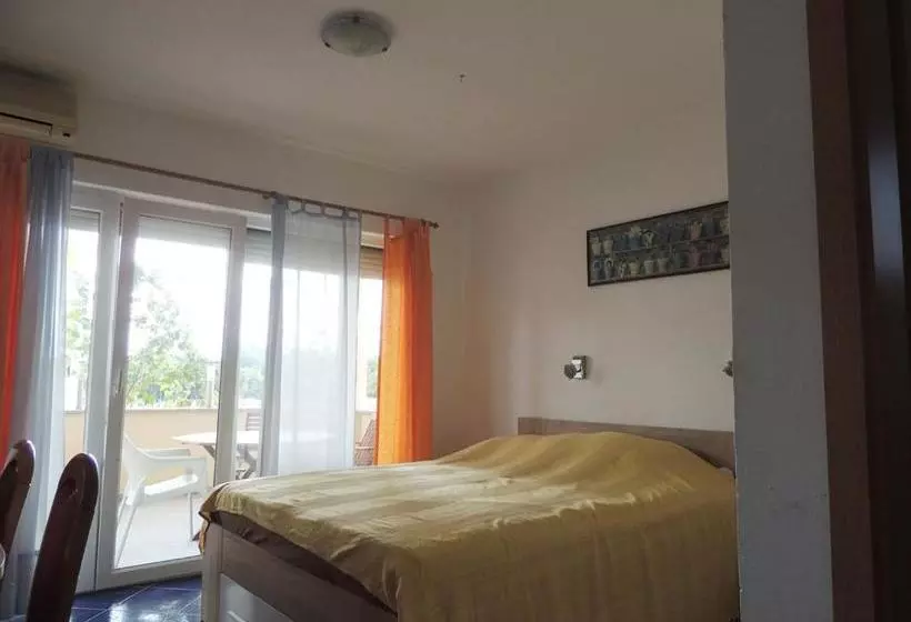 Apartments Mijic