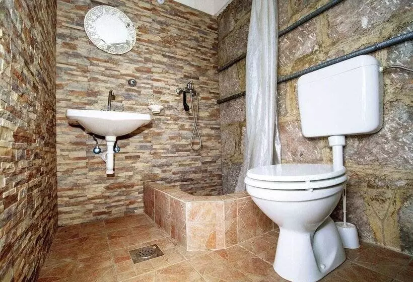 Authentic Stone House On The Mountain Velebit