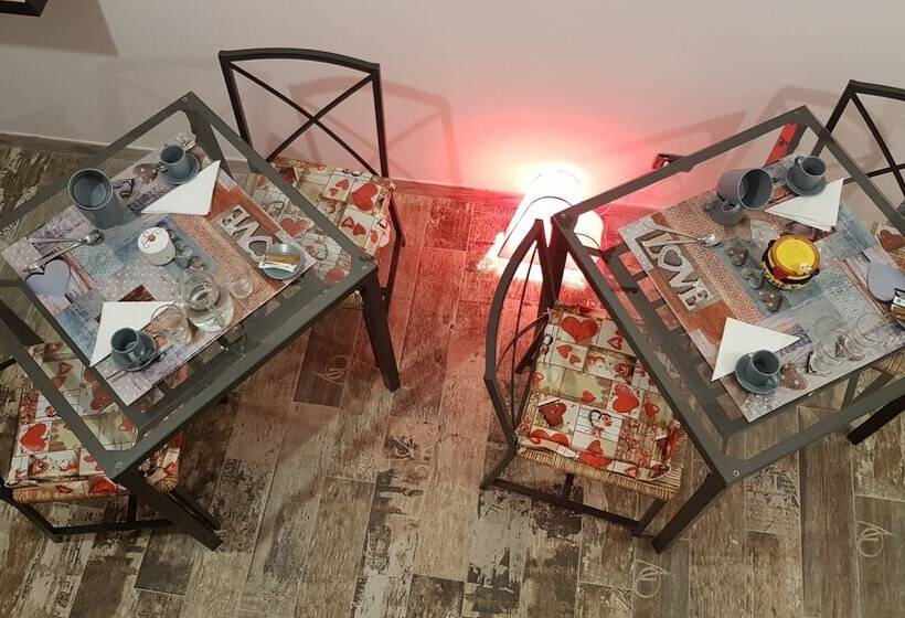 تختخواب و صبحانه That S Amore Fiumicino