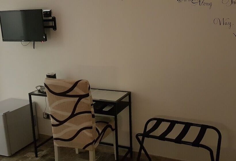 تختخواب و صبحانه That S Amore Fiumicino