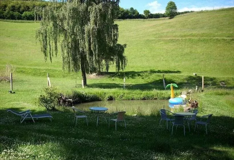 Cozy Apartment In Bruchhausen With Terrace