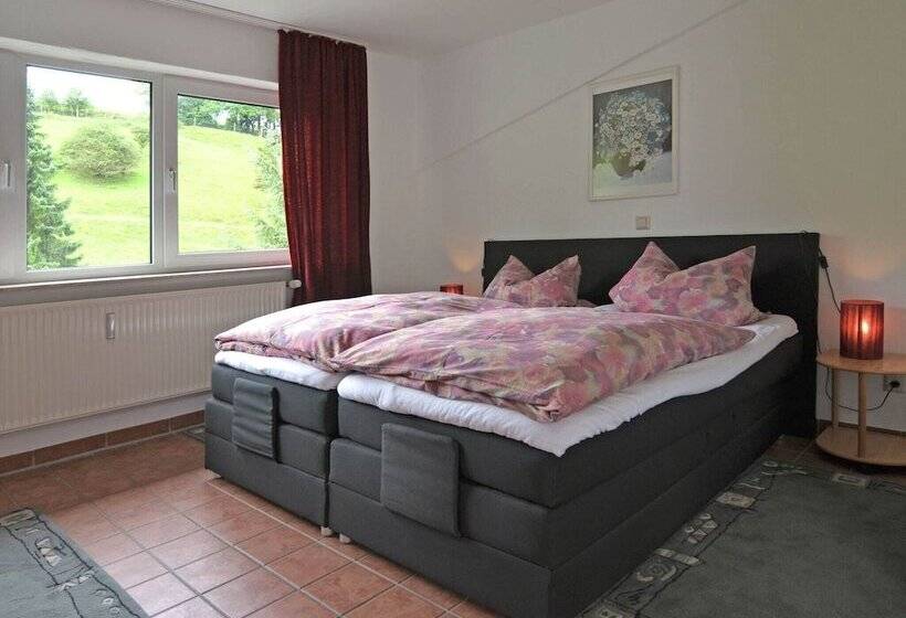 Cozy Apartment In Bruchhausen With Terrace