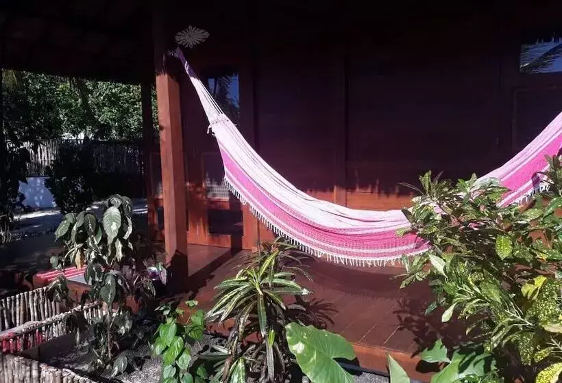 Hotelli Atins Charme Chales