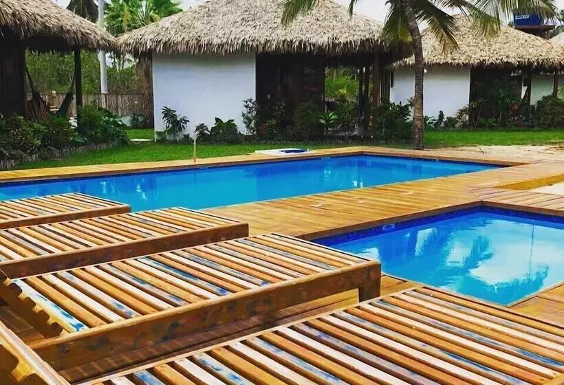 Hotelli Atins Charme Chales