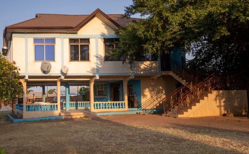 בית מלון כפרי Okumah Executive Lodge & Conference Centre