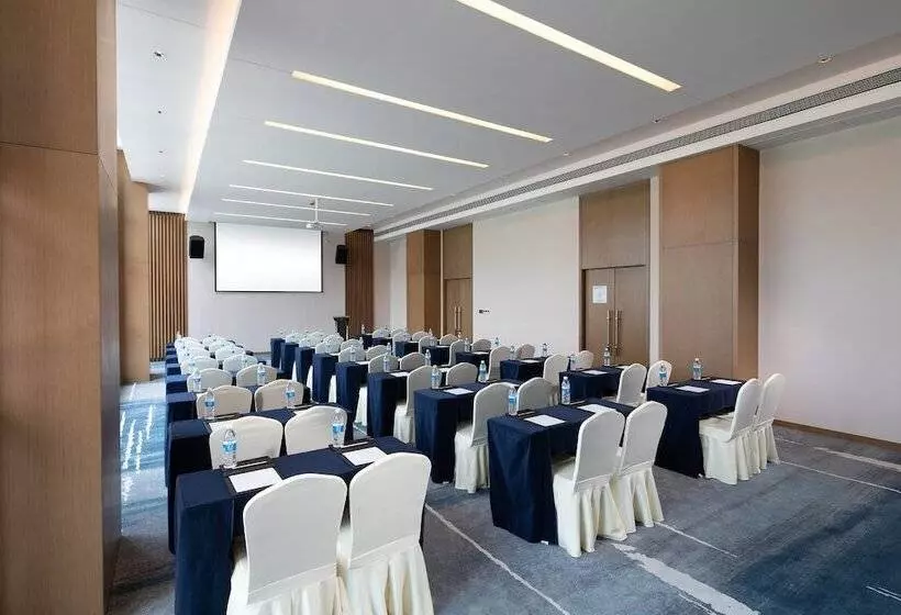 ホテル Holiday Inn Express Chengdu Longquanyi North, An Ihg
