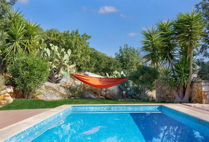 Hotelli Melidoni X Village