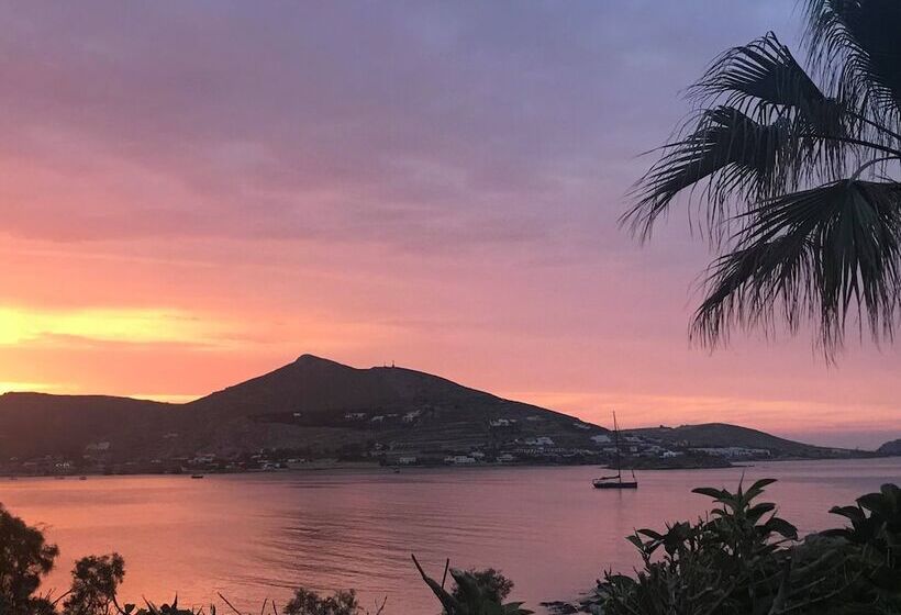 فندق Parian Lithos Residence