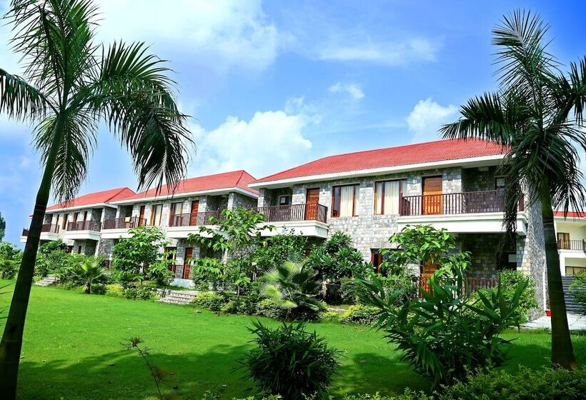 هتل The Corbet Manral Resort & Spa