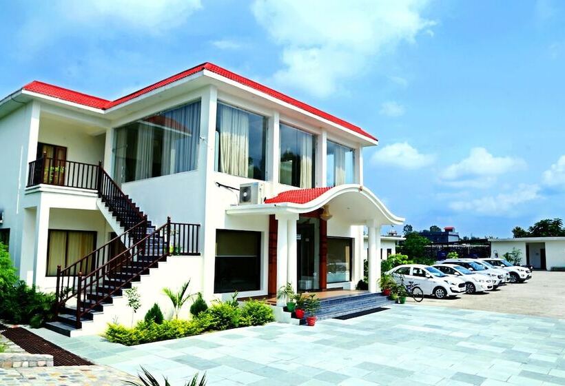 هتل The Corbet Manral Resort & Spa