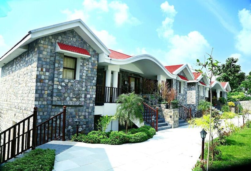 هتل The Corbet Manral Resort & Spa