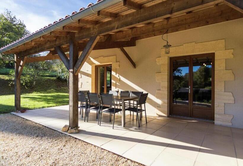 Luxury Villa With Pool On The Edge Of Montignac