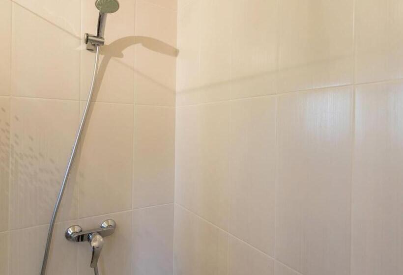 Luxury Villa With Pool On The Edge Of Montignac