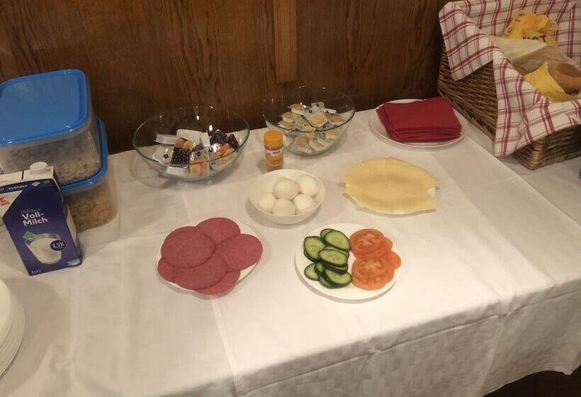 膳宿费 Holthausen