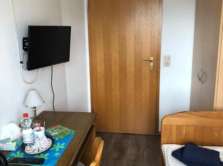 膳宿费 Holthausen