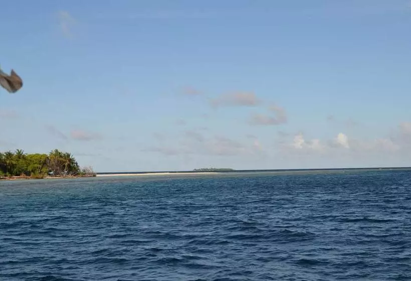 پانسیون Kuri Beach View Inn