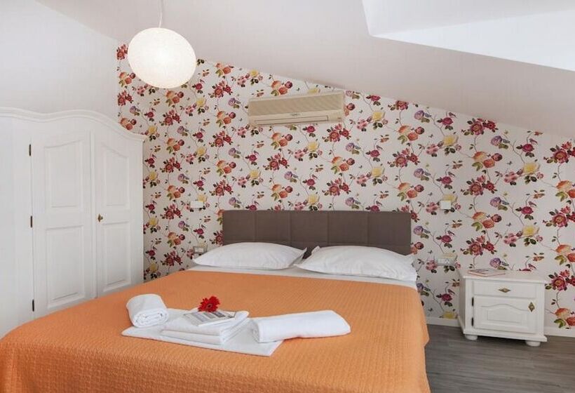 Apartments Villa Angela