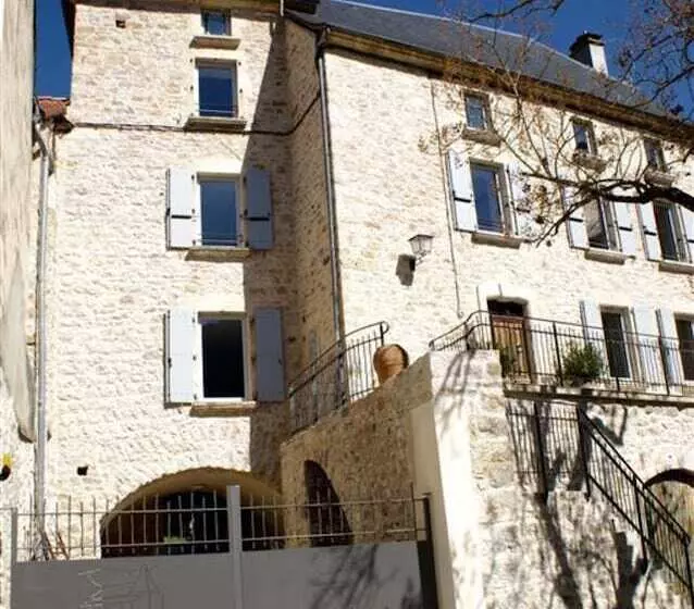 ベッドアンドブレックファースト Les Frejals