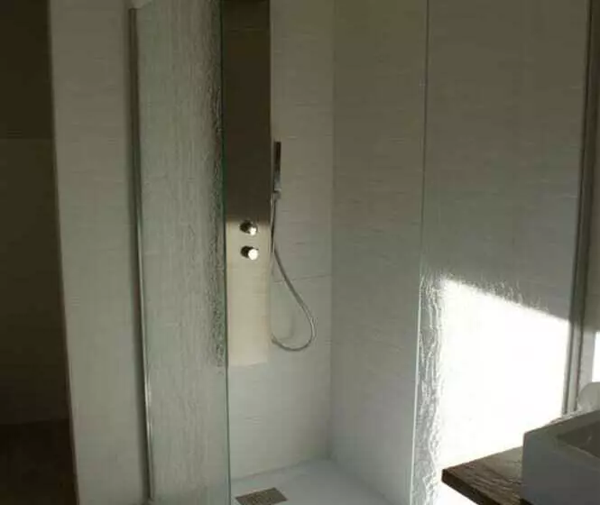 ベッドアンドブレックファースト Les Frejals