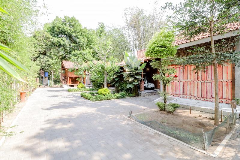 هتل D'hasinda Homestay