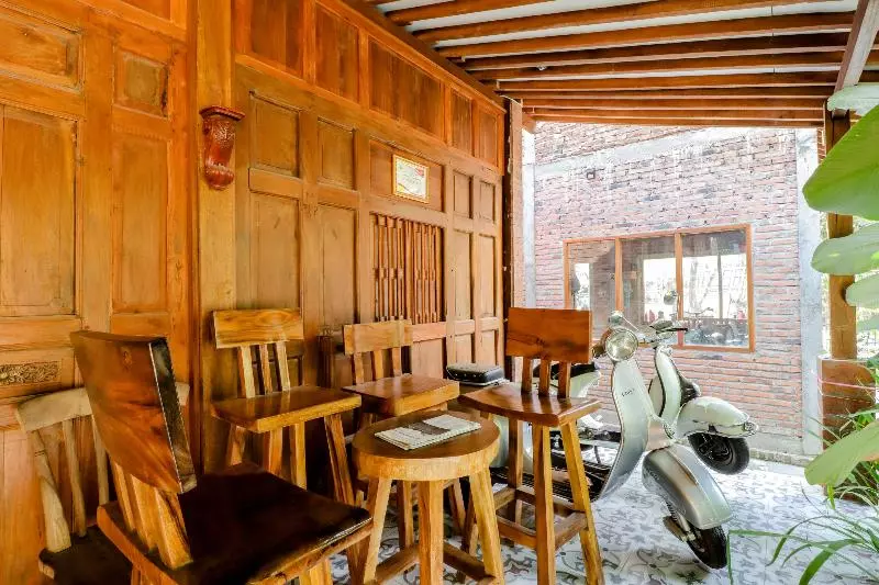 هتل D'hasinda Homestay