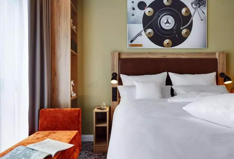 Me And All Hotel Hanover, By Hyatt