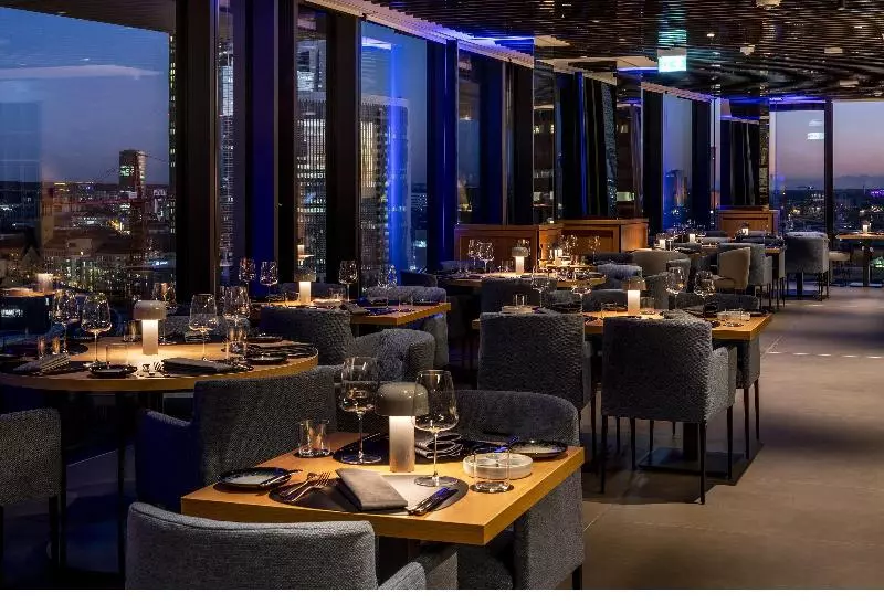 ホテル Meliá Frankfurt City