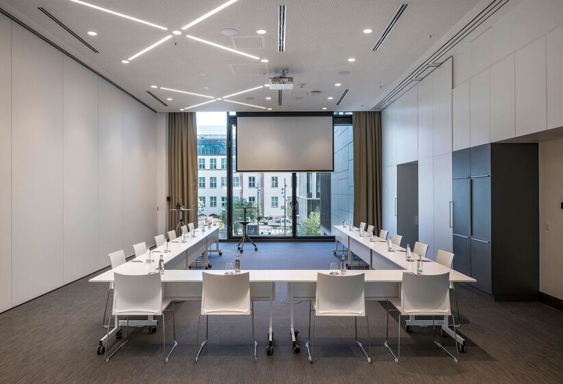 فندق Meliá Frankfurt City