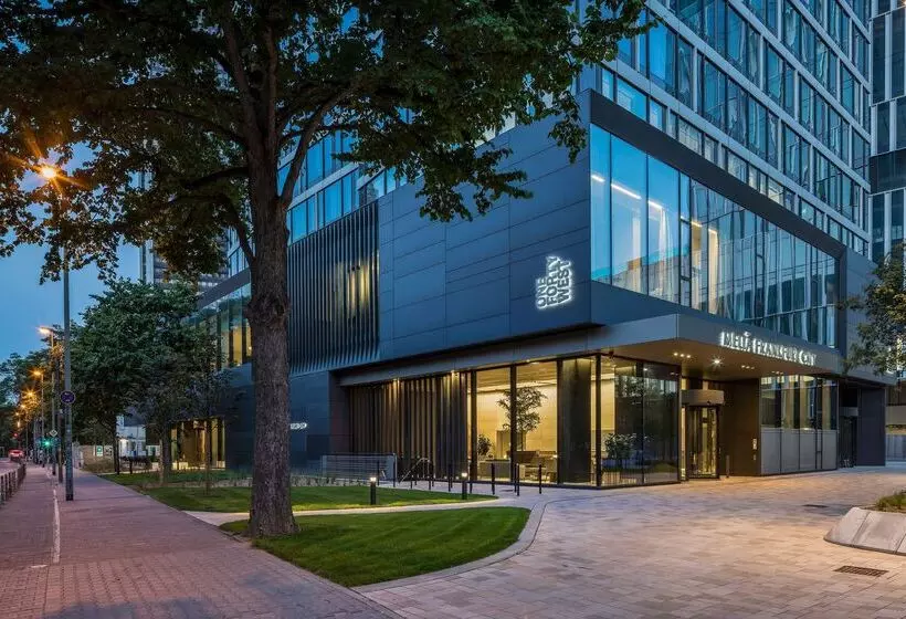 ホテル Meliá Frankfurt City