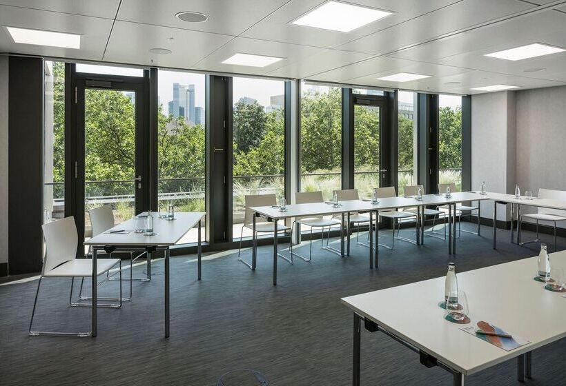 فندق Meliá Frankfurt City