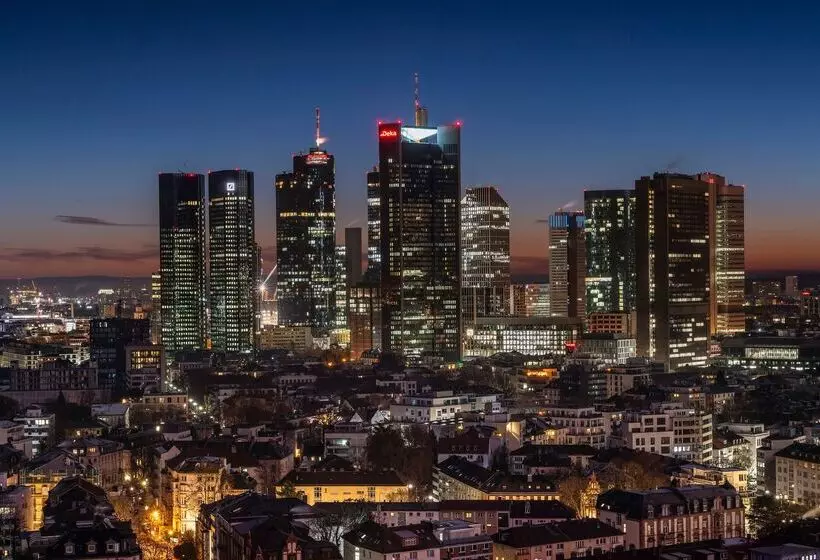 ホテル Meliá Frankfurt City