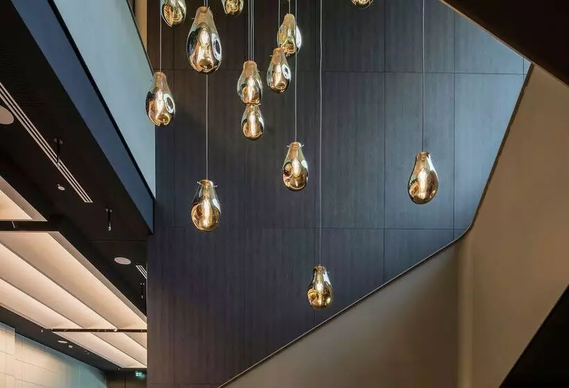 ホテル Meliá Frankfurt City