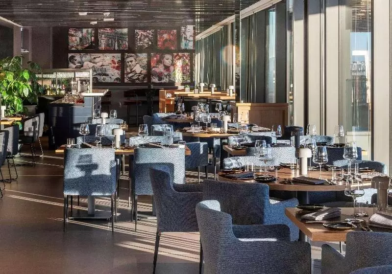 ホテル Meliá Frankfurt City