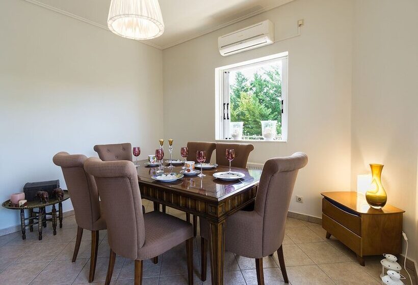 Lux Airport Apartment