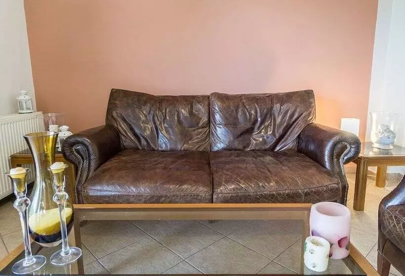 Lux Airport Apartment