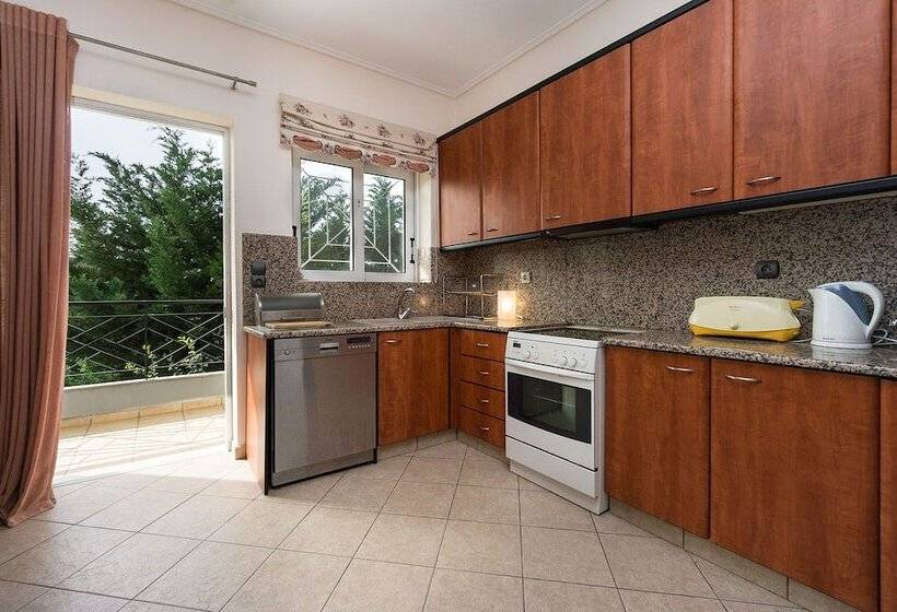 Lux Airport Apartment