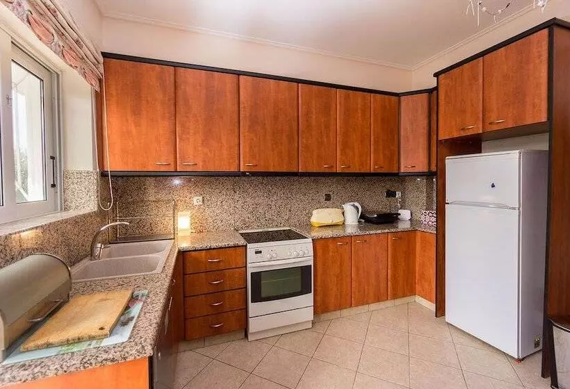 Lux Airport Apartment