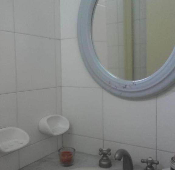 ベッドアンドブレックファースト Newen Posada