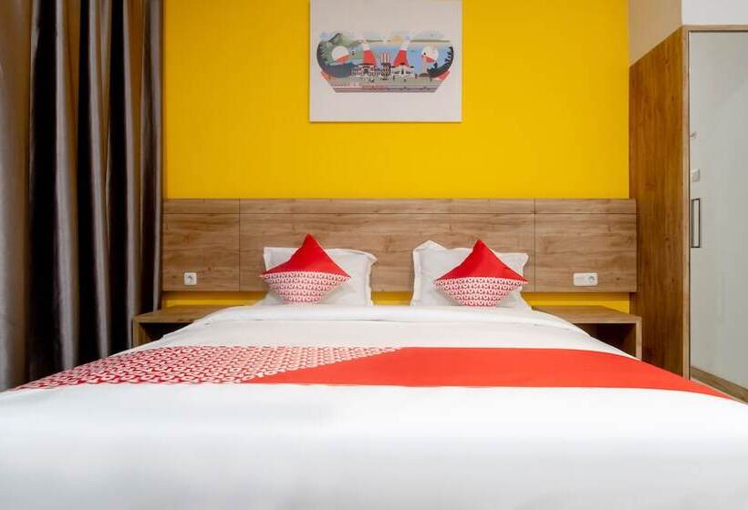 בית מלון כפרי Oyo 3159 Festive Inn