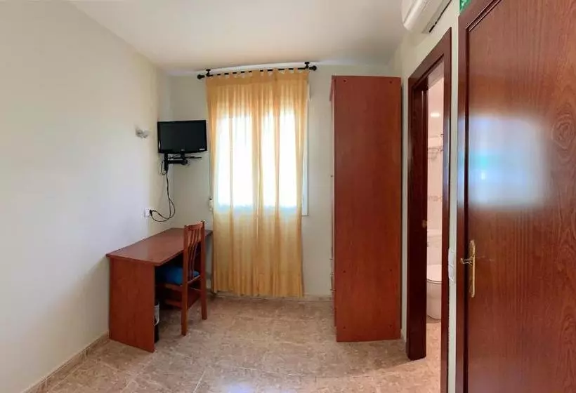 پانسیون Hostal Area 99