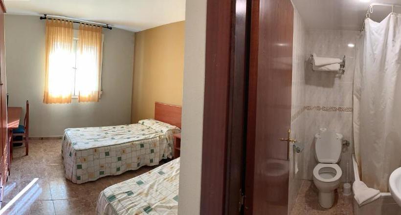 بنسيون Hostal Area 99