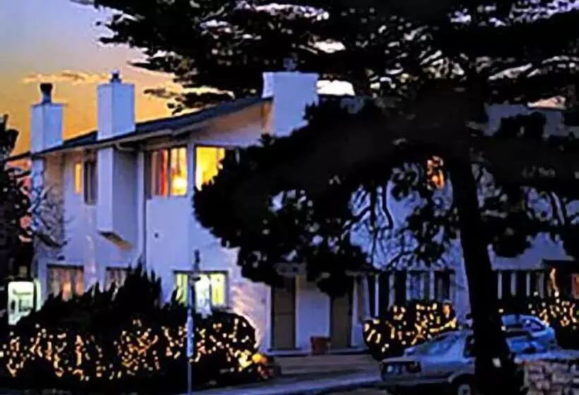 هتل Carmel Wayfarer Inn