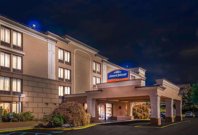 Hotel Howard Johnson By Wyndham Suffern