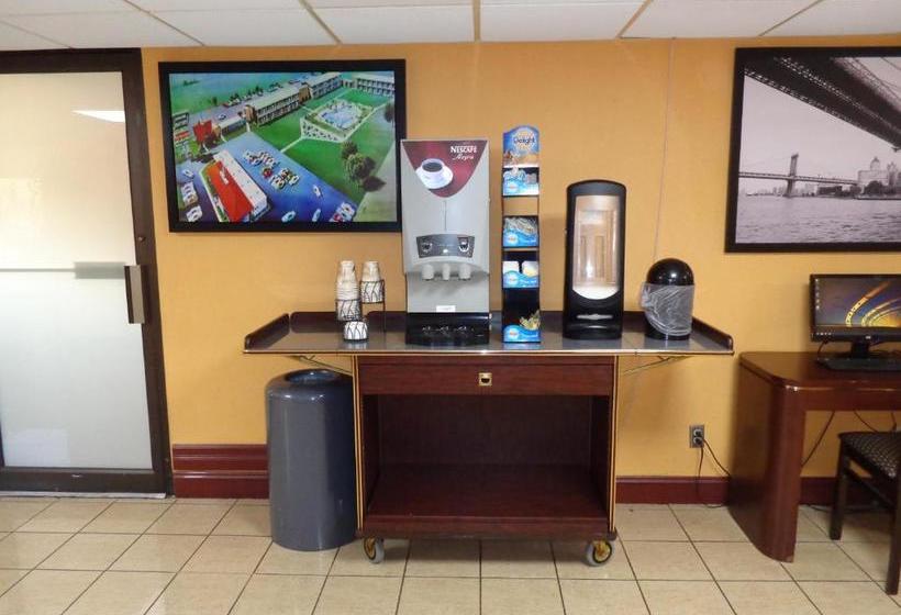 Hotel Howard Johnson By Wyndham Suffern