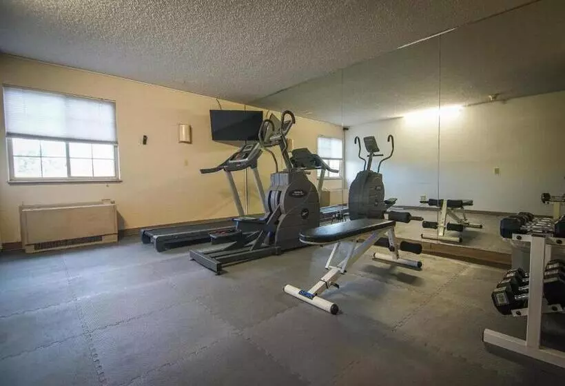 هتل Travelodge By Wyndham Colorado Springs Airport/peterson Afb