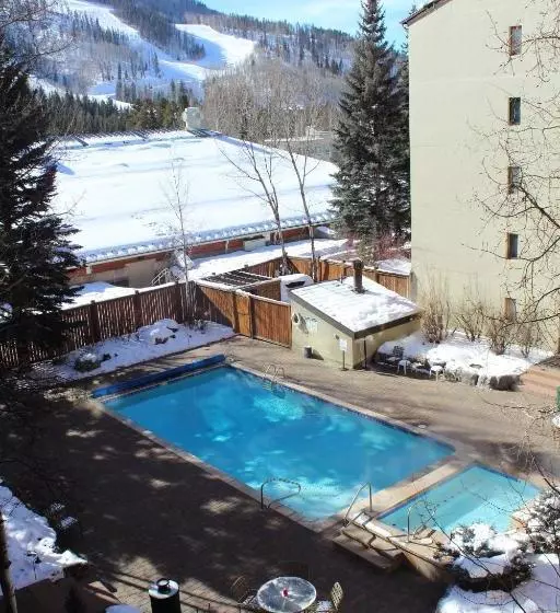 Отель Vail International Condominiums