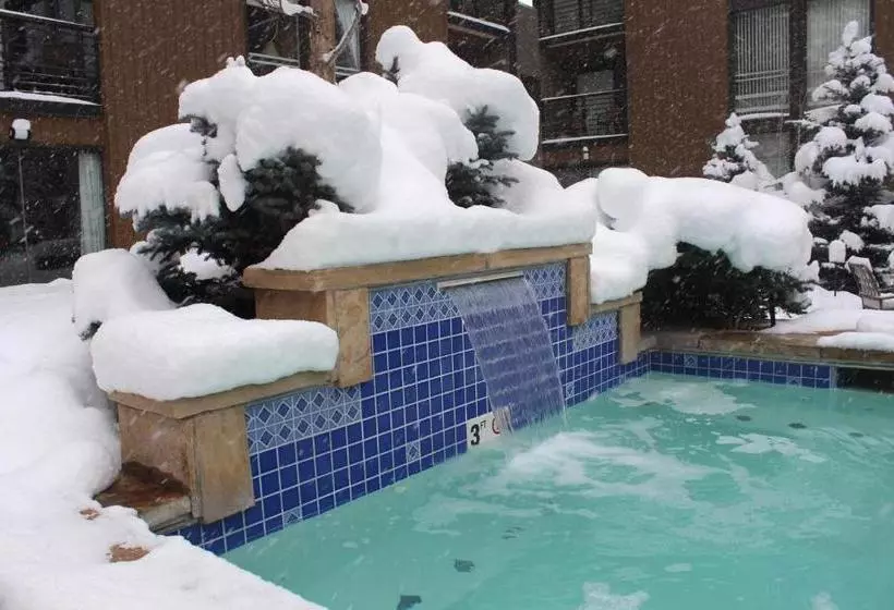 Отель Vail International Condominiums